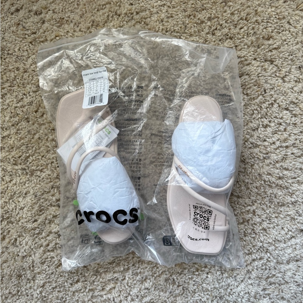 Crocs Dew Miami Toe Loop Sandals